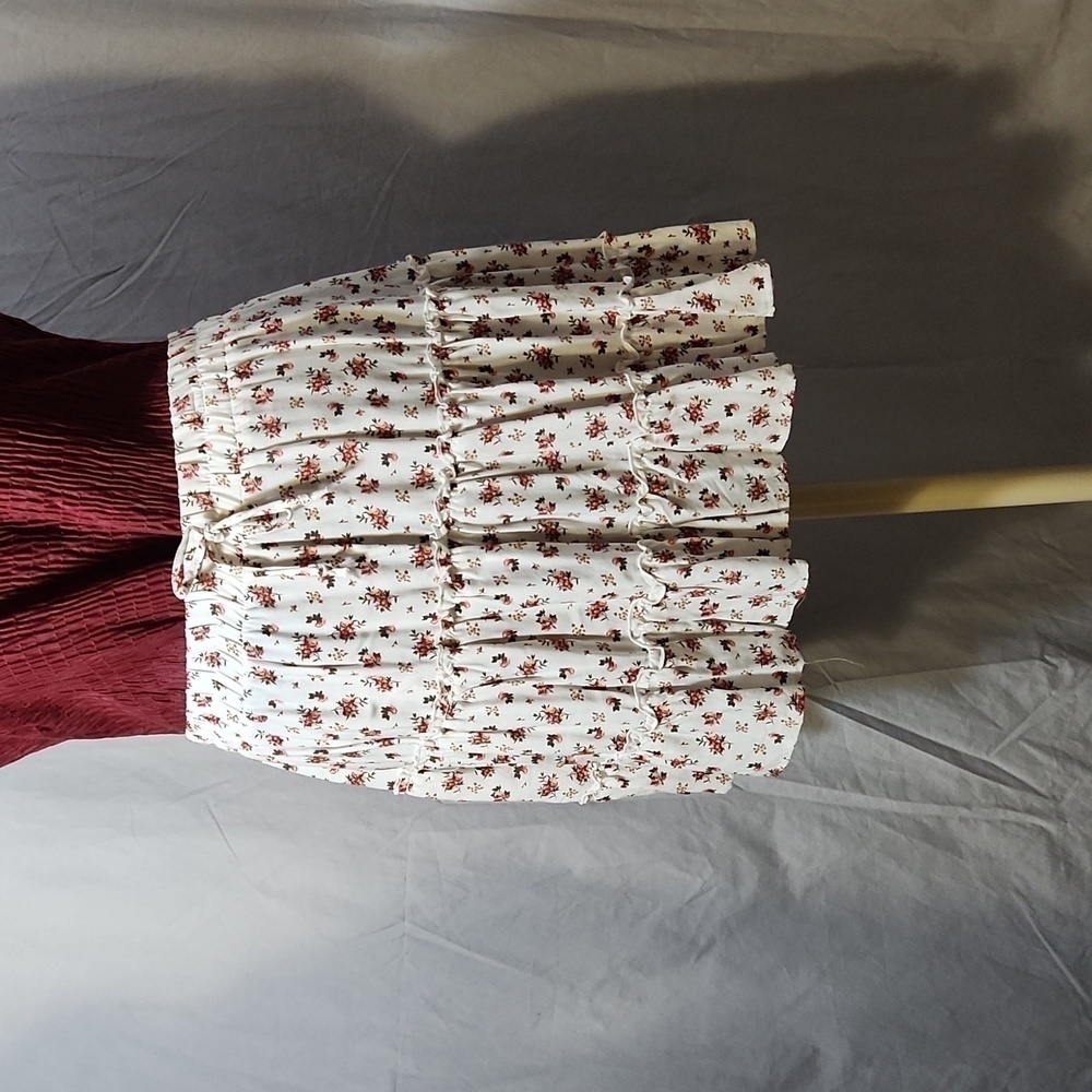 Rue 21 Floral skirt SZ L